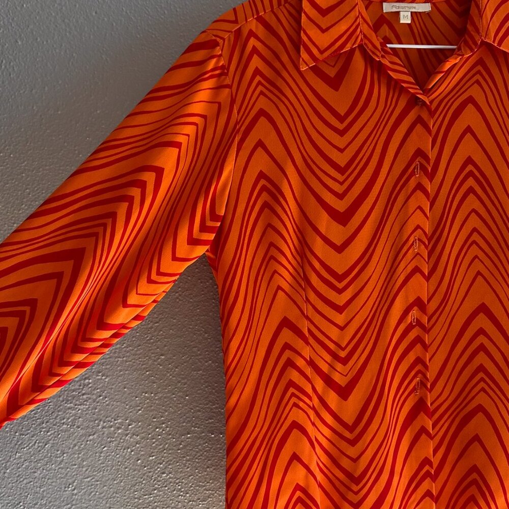 Funky button up blouse - Picture 2 of 3